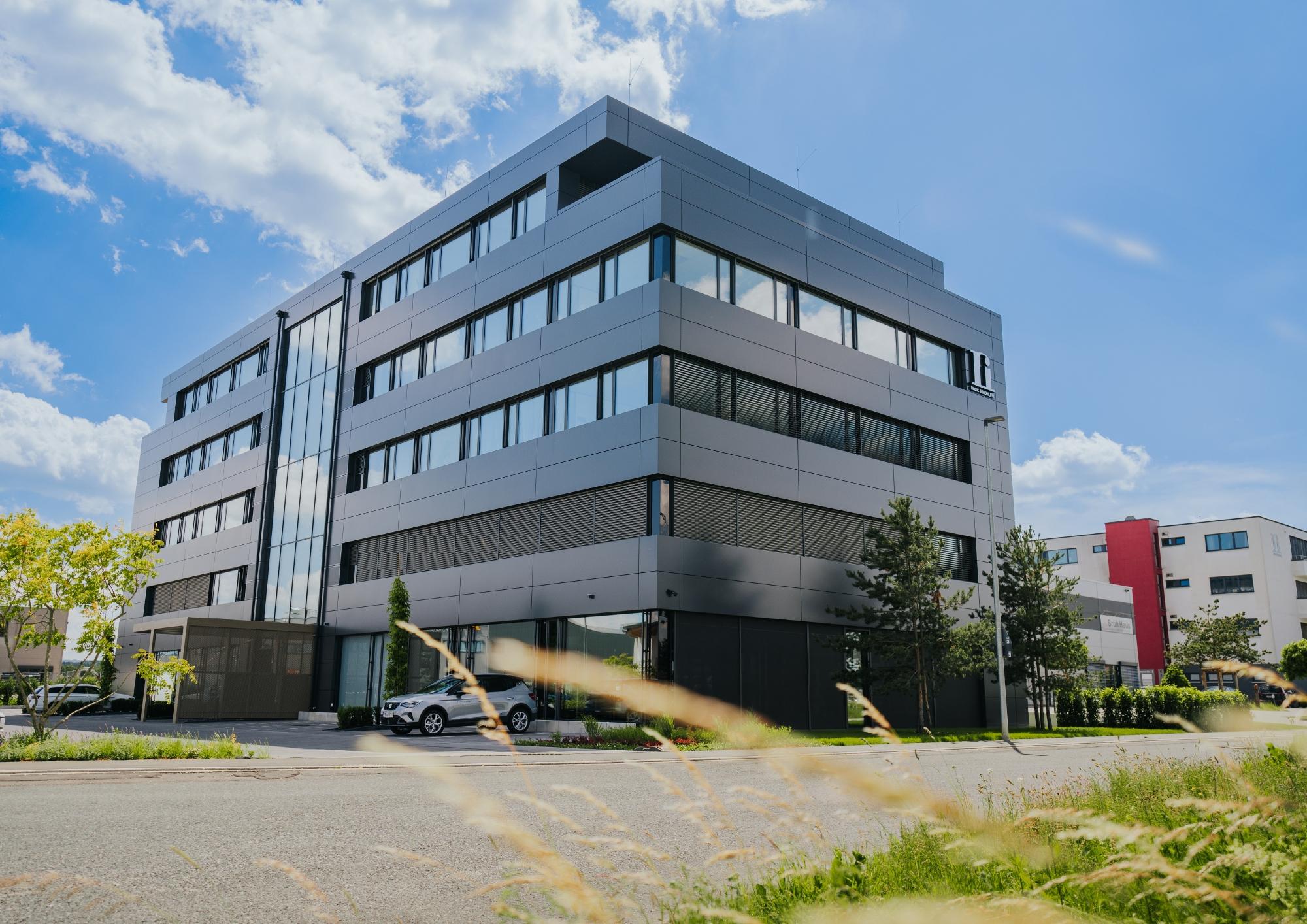 Rosic Immobilien HQ